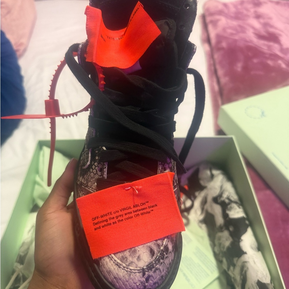 Off-White Women's Black and Purple Sneakers